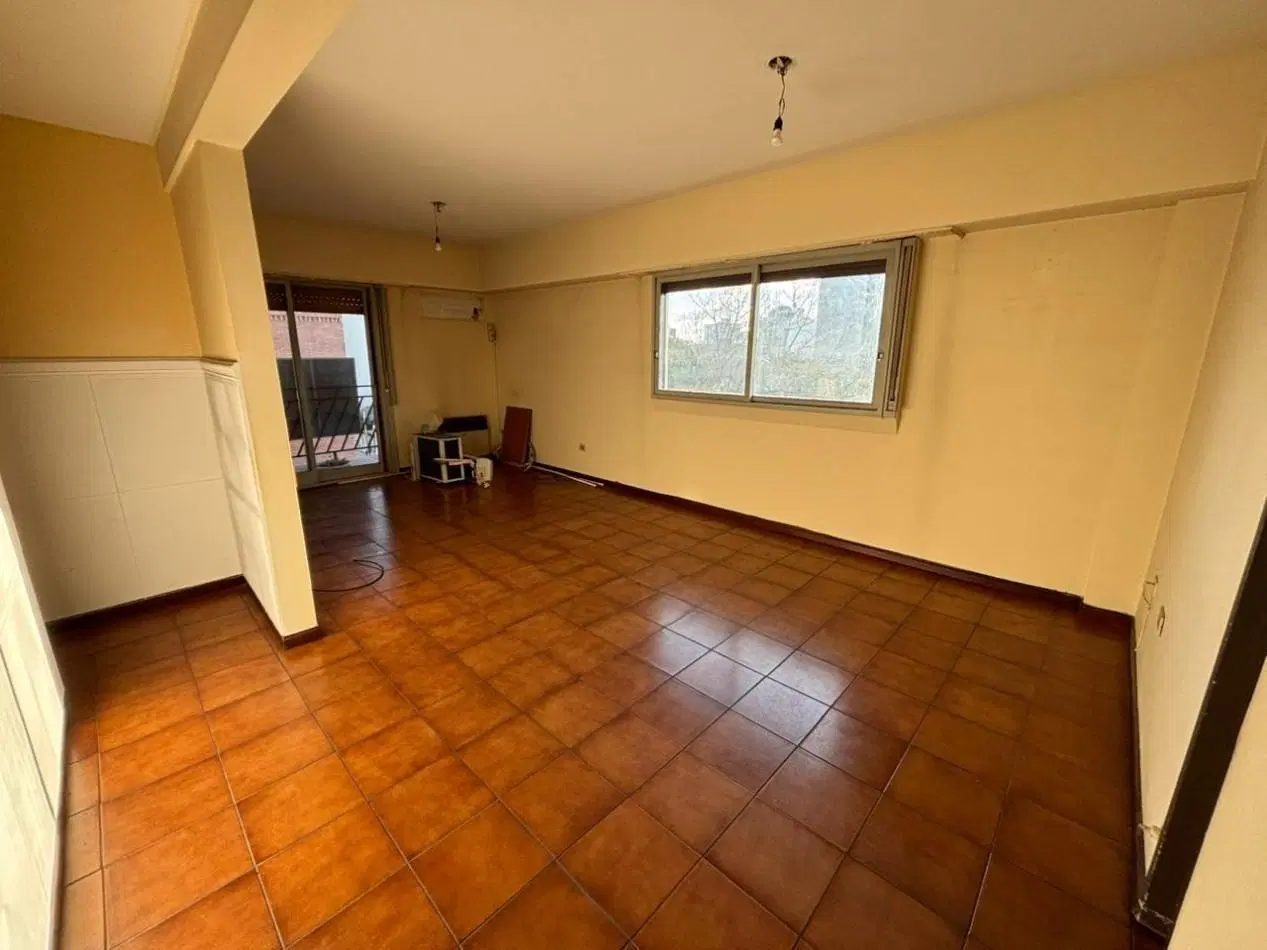 Departamento de 3 ambientes en alquiler - San Martin 2