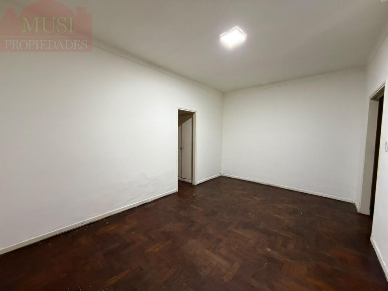 Foto de Departamento de 3 ambientes en Planta Baja en venta - San Martin, imagen 4