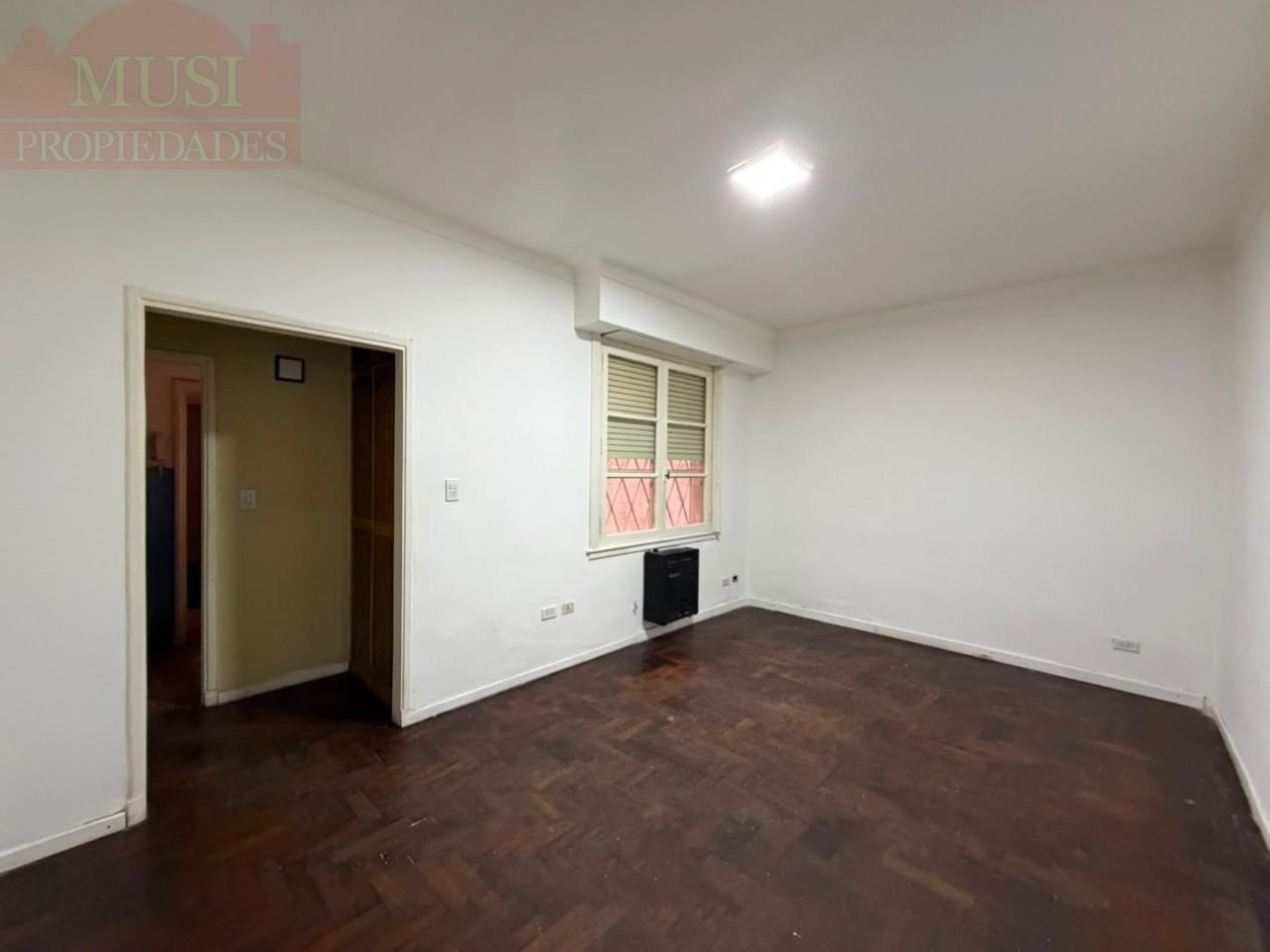 Foto de Departamento de 3 ambientes en Planta Baja en venta - San Martin, imagen 3