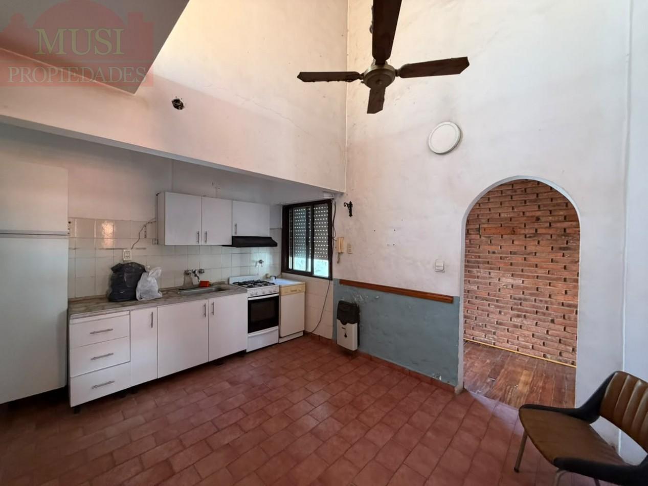 Foto de Hermoso PH de 4 ambientes a reciclar en venta - San Martin centro, imagen 3