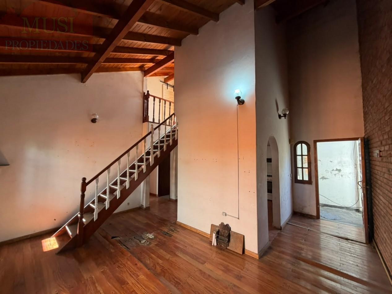 Foto de Hermoso PH de 4 ambientes a reciclar en venta - San Martin centro, imagen 2
