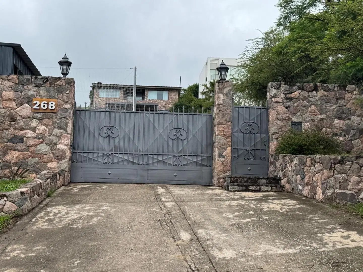 CASA DE CATEGORIA EN VENTA VILLA DEL LAGO - VILLA CARLOS PAZ 3