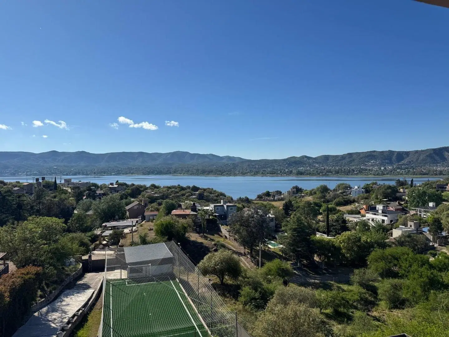 CASA DE CATEGORIA EN VENTA VILLA DEL LAGO - VILLA CARLOS PAZ 5