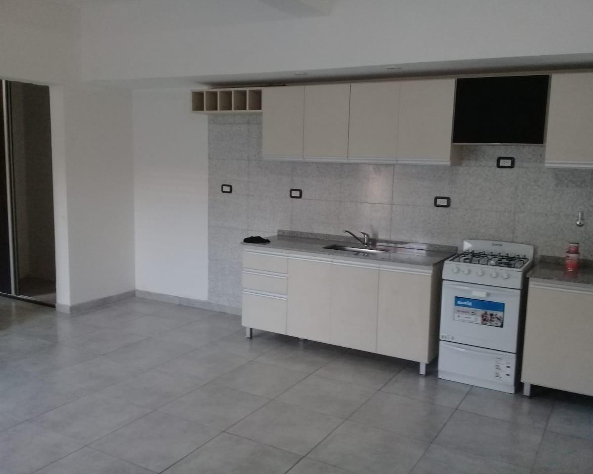 Departamento 2 Ambientes Con Patio.