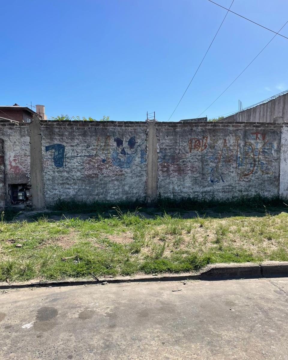 Lote de 8,75 metros de frente por 19 metros de fondo (166,25 m2)