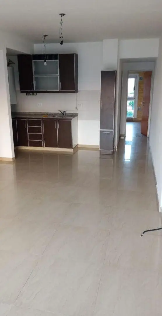 Departamento 2 ambientes con cochera doble 4