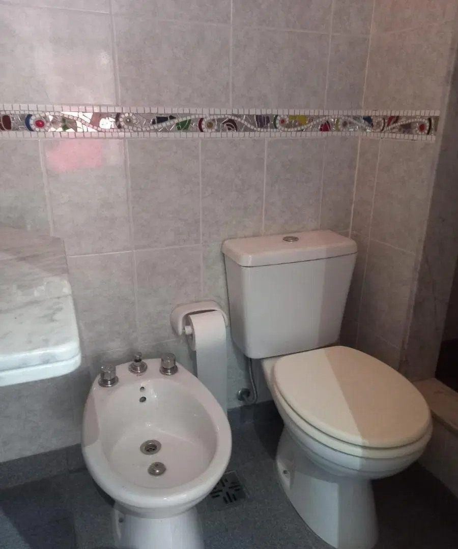 OFICINA PARA USO PROFESIONAL Y/O COMERCIAL. PLANTA BAJA CON ENTRADA INDEPENDIENTE. 3