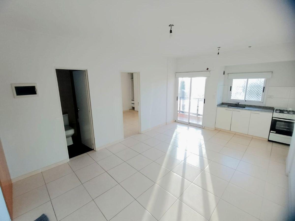 Foto de Departamento 2 ambientes, al frente con balcón., imagen 1