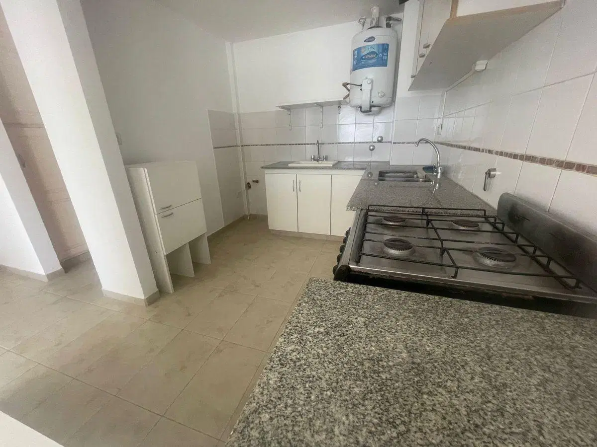 Departamento de 1 Dormitorio con cochera descubierta 4