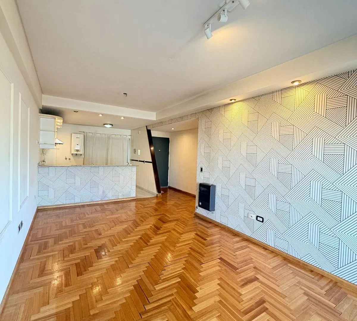 Semipiso de 3 Ambientes con Balcón | Excelente Distribución y Luz 4