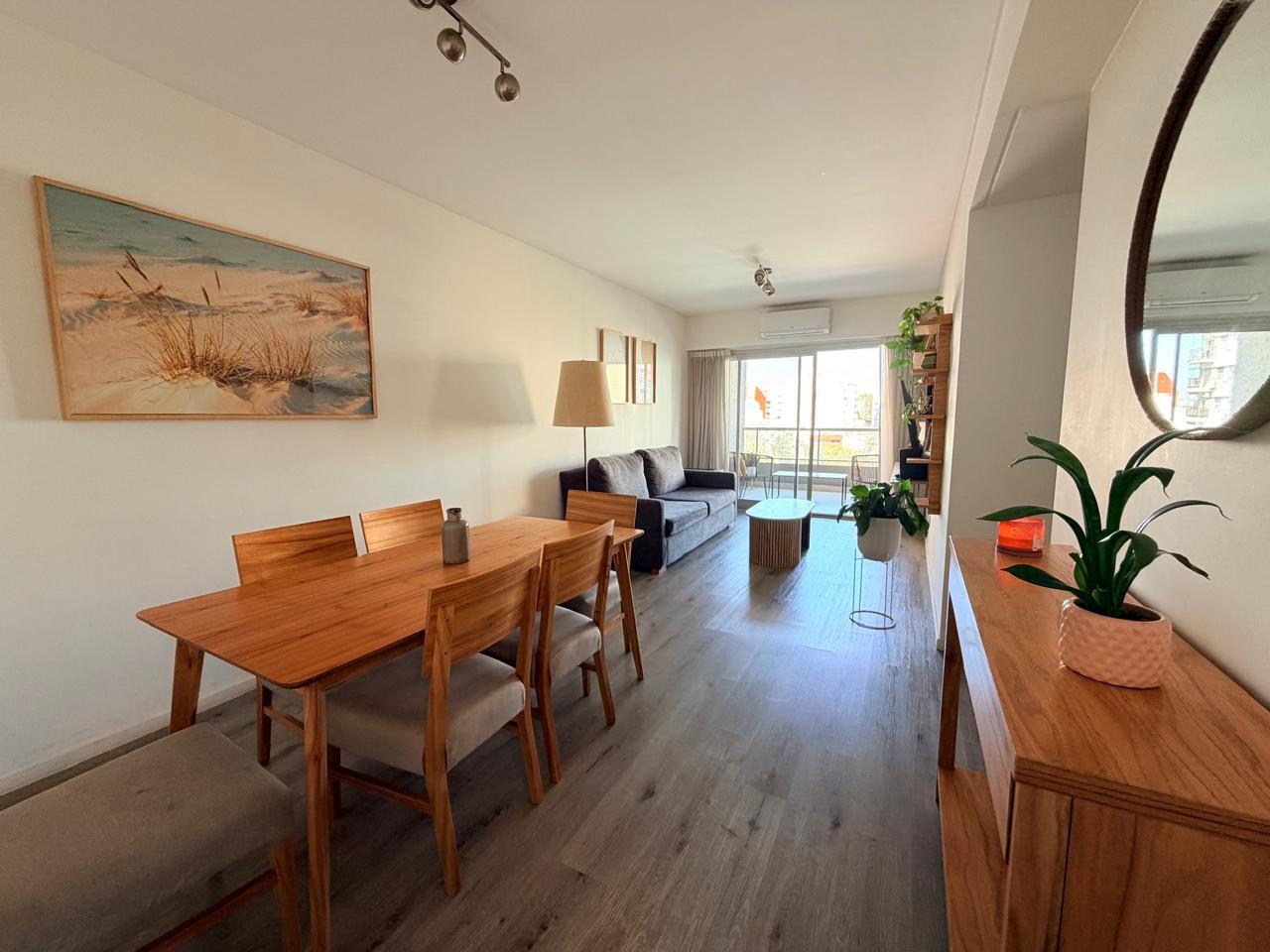 Foto de Excelente semipiso de 4 ambientes con palier privado, balcón, imagen 2