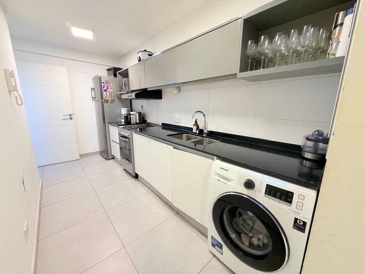 Foto de Excelente semipiso de 4 ambientes con palier privado, balcón, imagen 5
