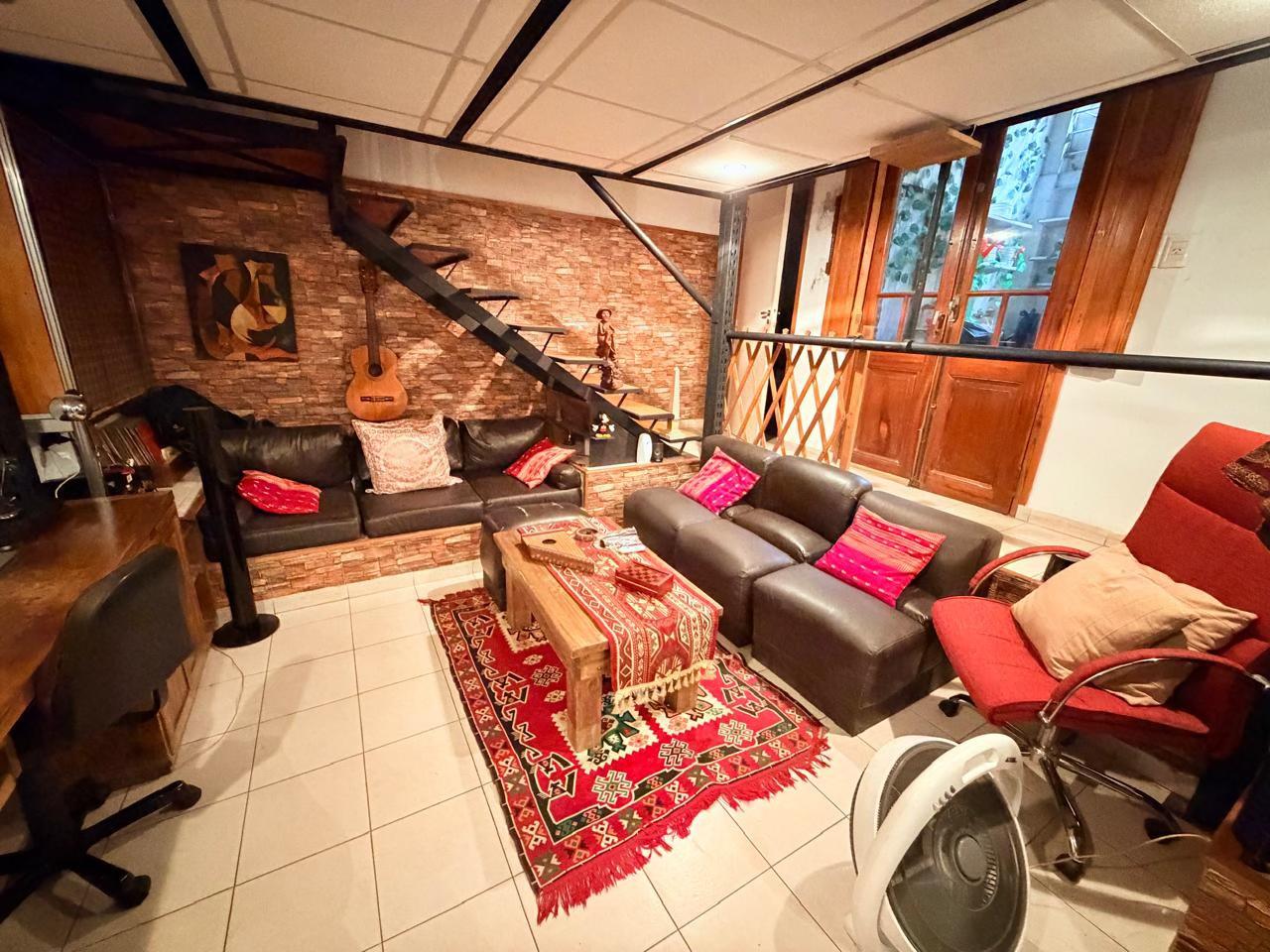 Foto de PH de 2 ambientes en venta— al frente con entrada independiente y patio, imagen 5
