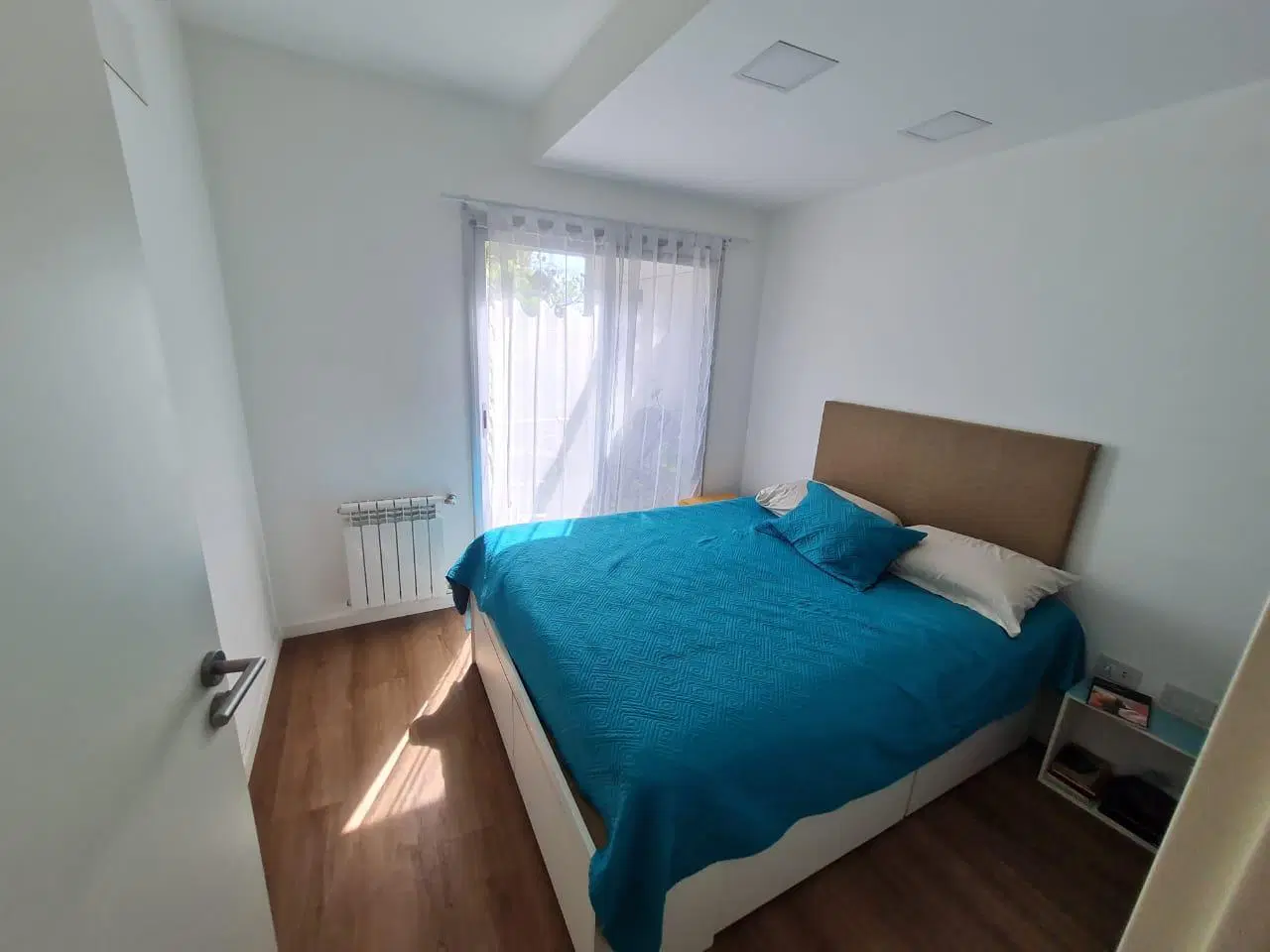 EXCELENTE 2 AMBIENTES CON TERRAZA PROPIA EN EDIFICIO SUSTENTABLE - BAJAS EXPENSAS- DISPONIBLE AGOSTO 4