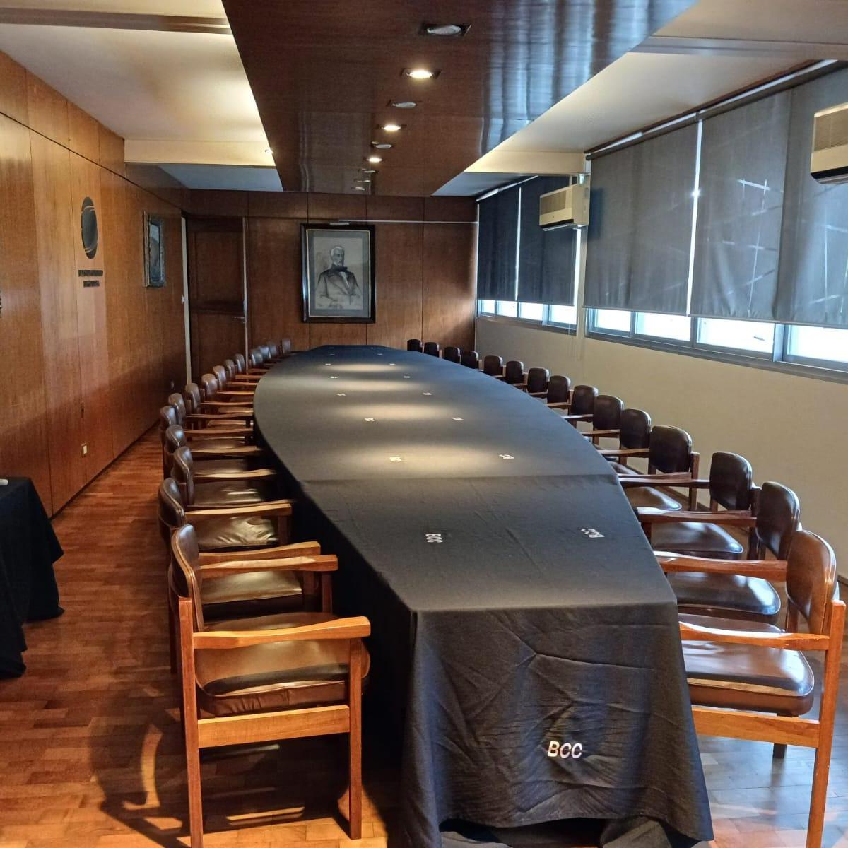 Foto de OFICINA CON SALA DE CONFERENCIA - EDIFICIO BOLSA DE COMERCIO - CENTRO, imagen 4