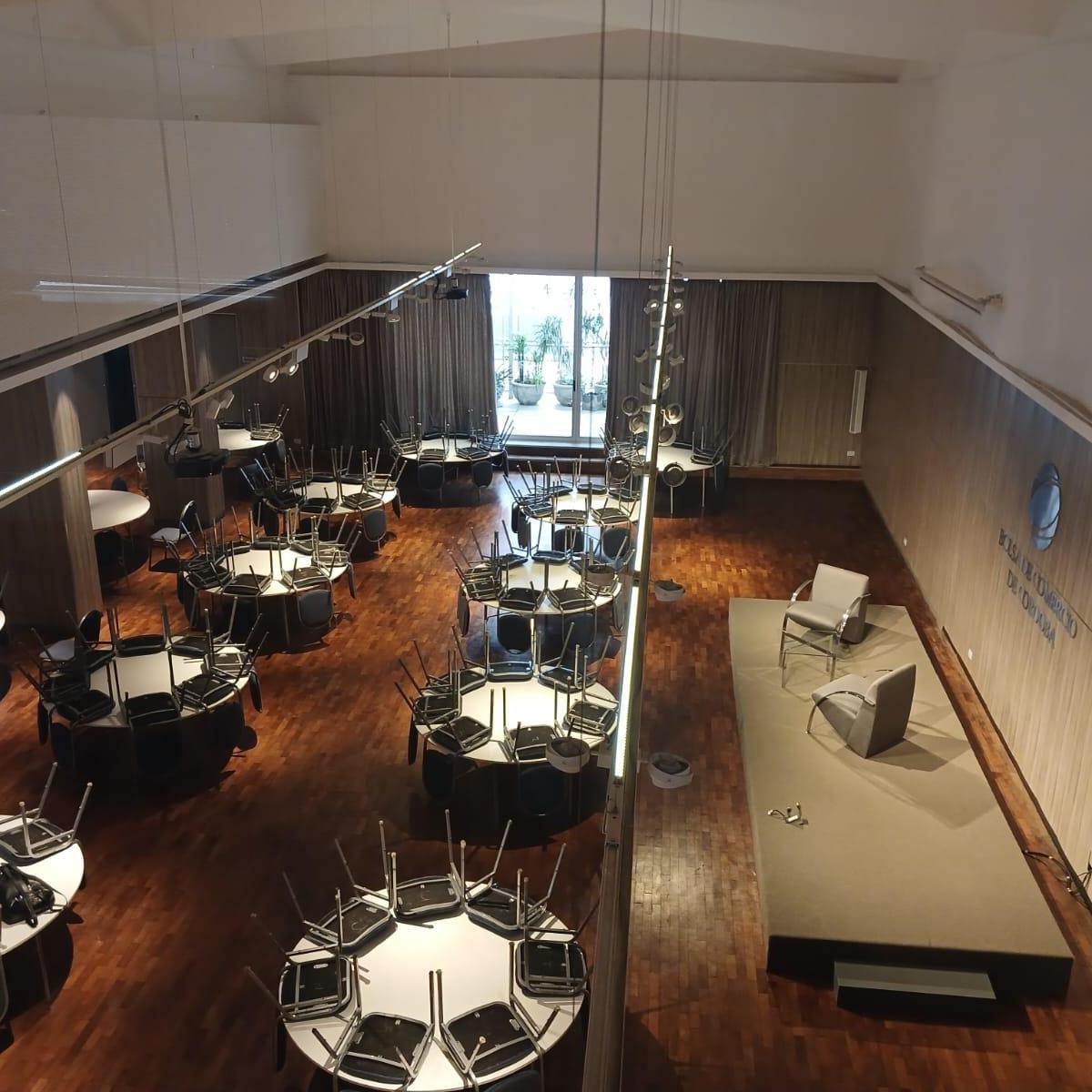 Foto de SALON DE USO MULTIPLE - EDIFICIO BOLSA DE COMERCIO DE CORDOBA - CENTRO, imagen 3