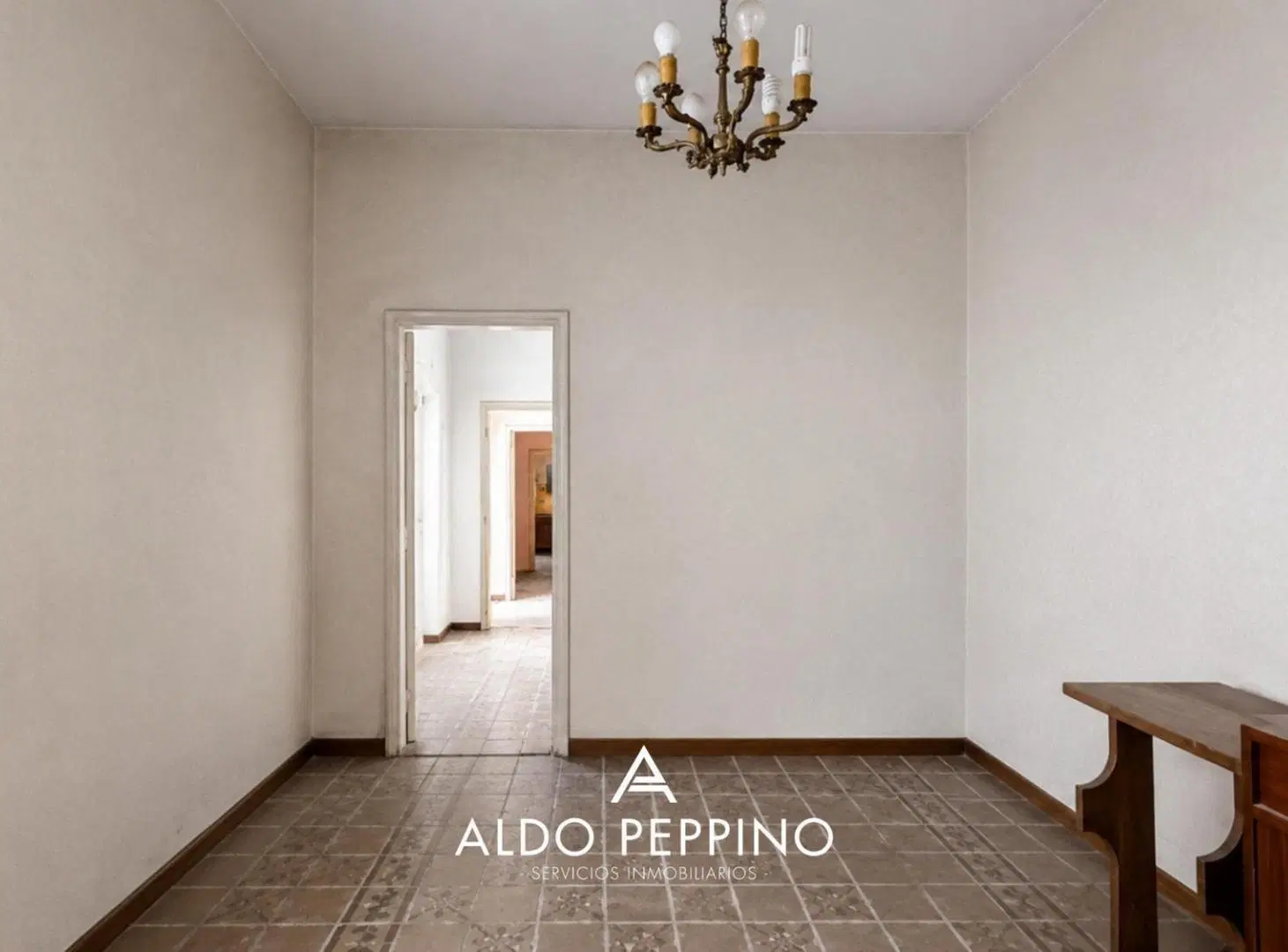 CASA A RESTAURAR - BARRIO ALBERDI - ÚNICA OPORTUNIDAD 5