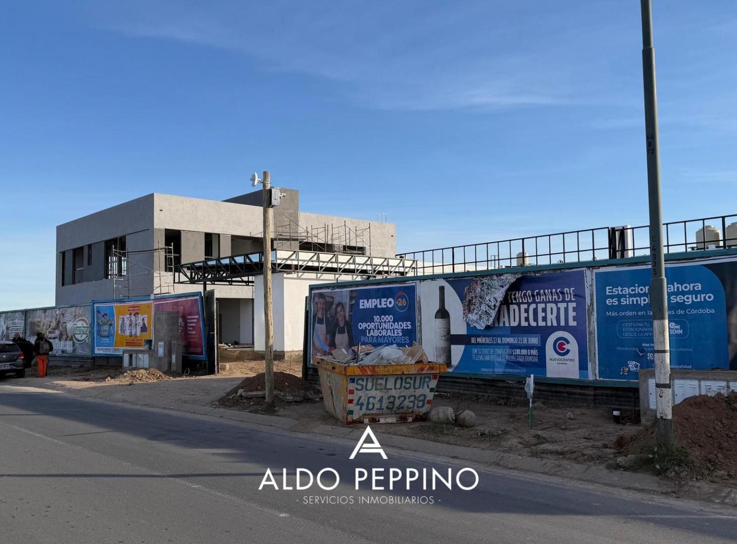 Foto de AlQUILER - LOCAL COMERCIAL A ESTRENAR EN MANANTIALES II - 65M2, imagen 1