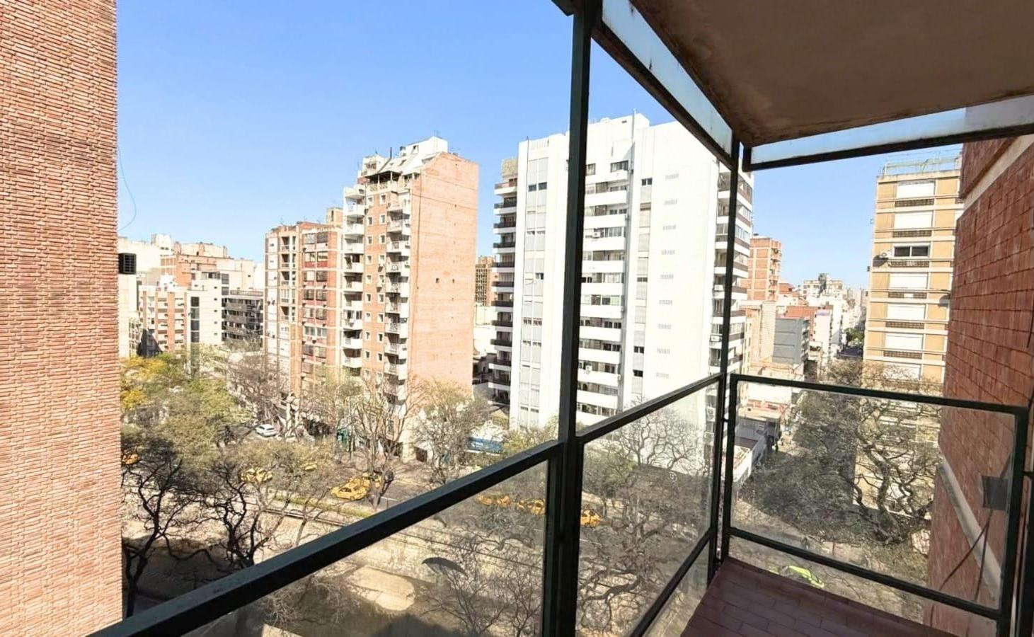 Foto de OPORTUNIDAD ÚNICA - DPTO 2 DORM EXTERNO DOS BALCONES VISTA A LA CAÑADA, imagen 5