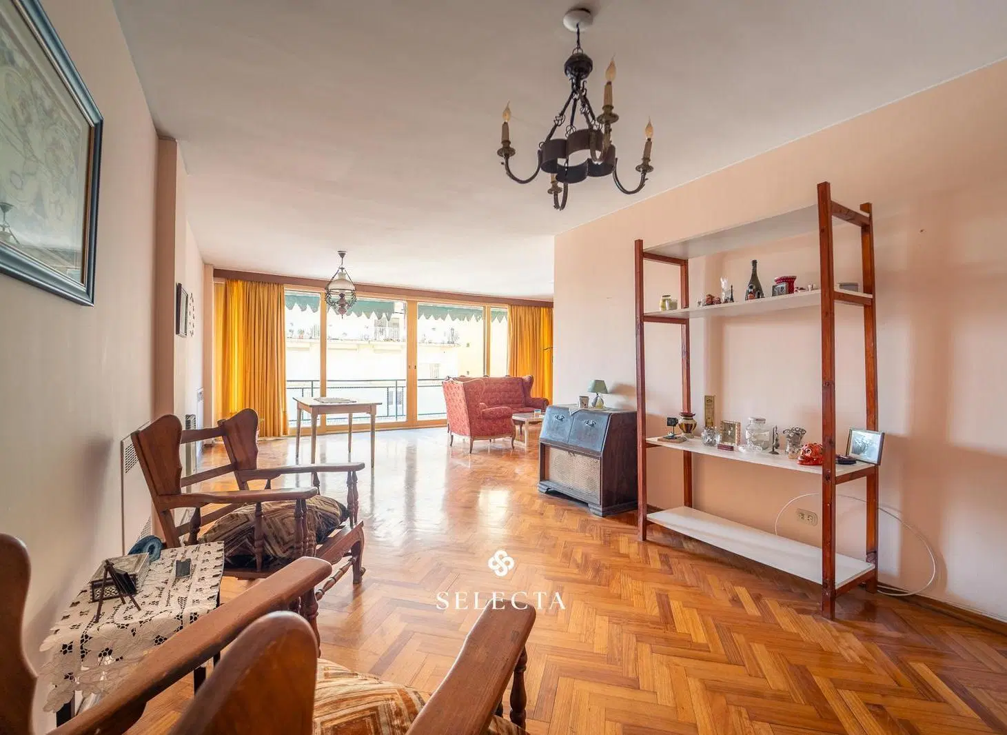 VENDO DEPTO DE 200 M2 C/4 DORMITORIOS-COCHERA B° CENTRO 3