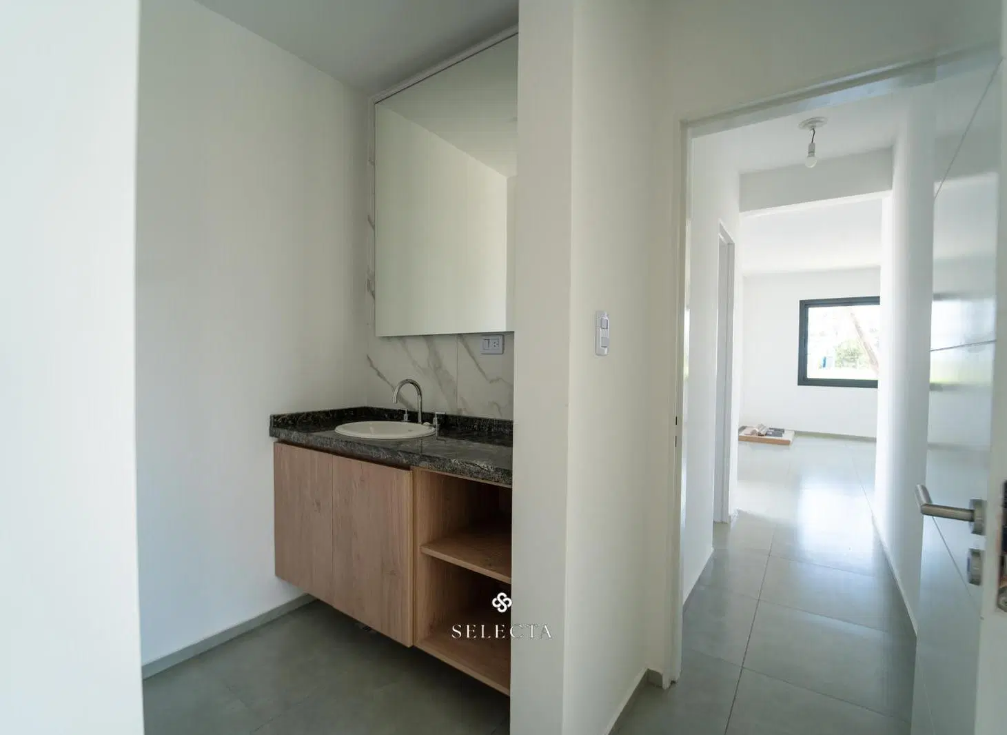 VENDO CASA EN PLANTA BAJA 3 DORMITORIOS - CUESTAS DE MANANTIALES 8