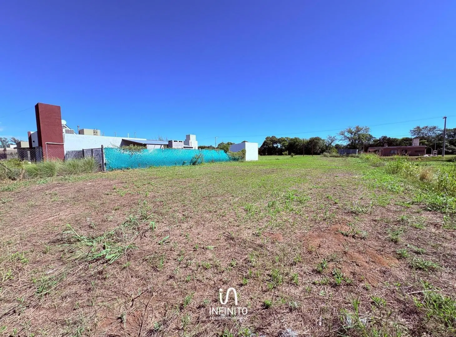 Venta terreno Jardines de la Colonia Tirolesa 3