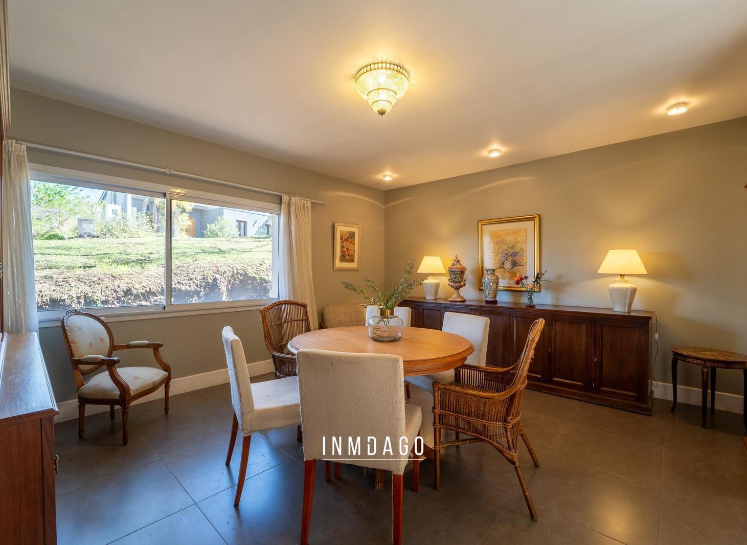 Foto de Casa en 5 Lomas | 2 dormitorios + cuarto de servicio | Excelente, imagen 2