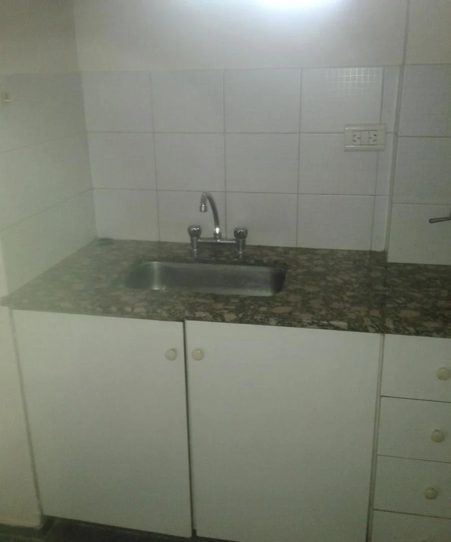 Foto de Dpto s/ Derqui 340 excelente zona!! 1/2 c. av. Chacabuco., imagen 3