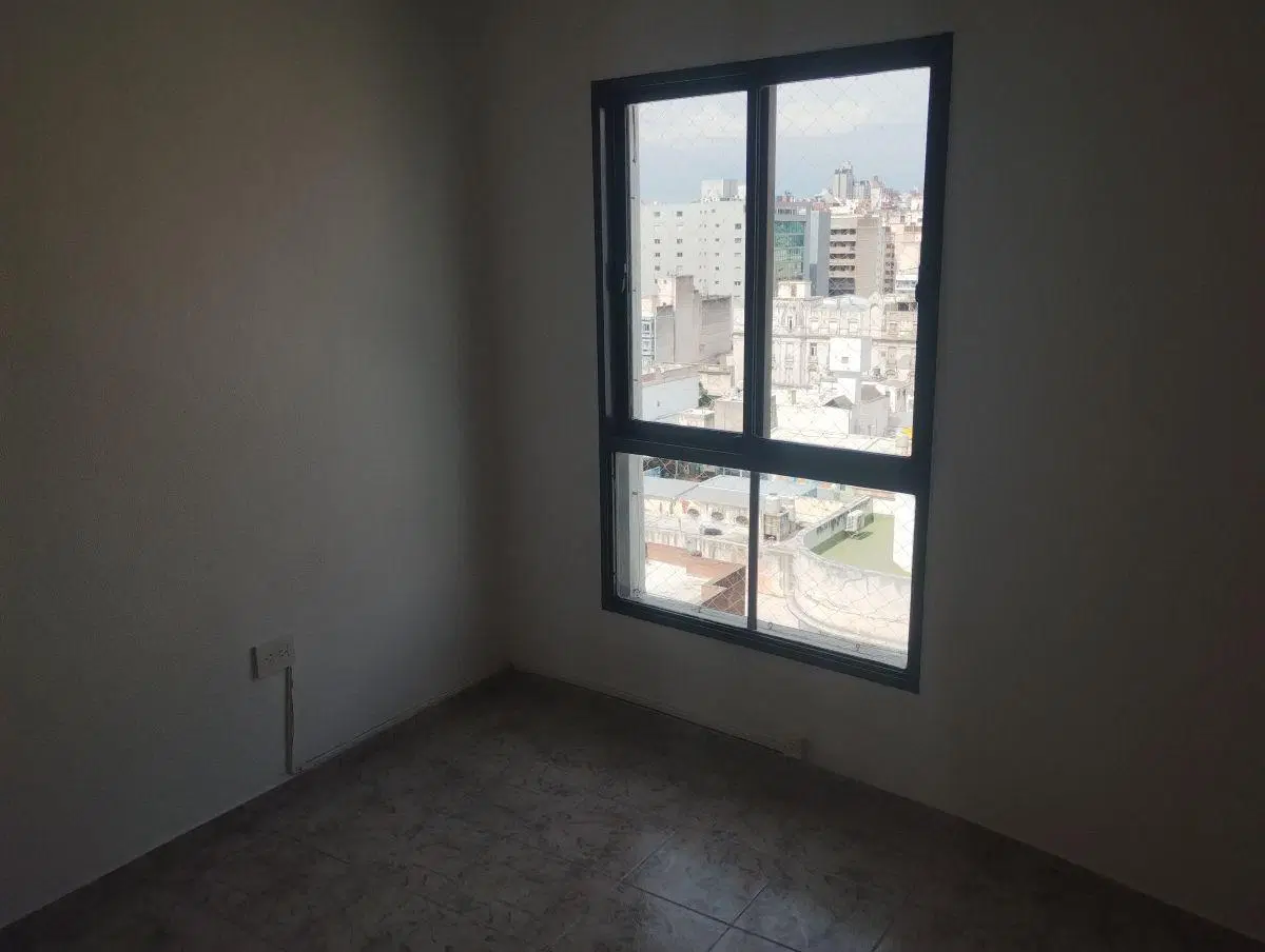 Departamento 1 dorm. Alquiler!! externo c/balcón s/ Alvear 221 esquina Olmos. 2