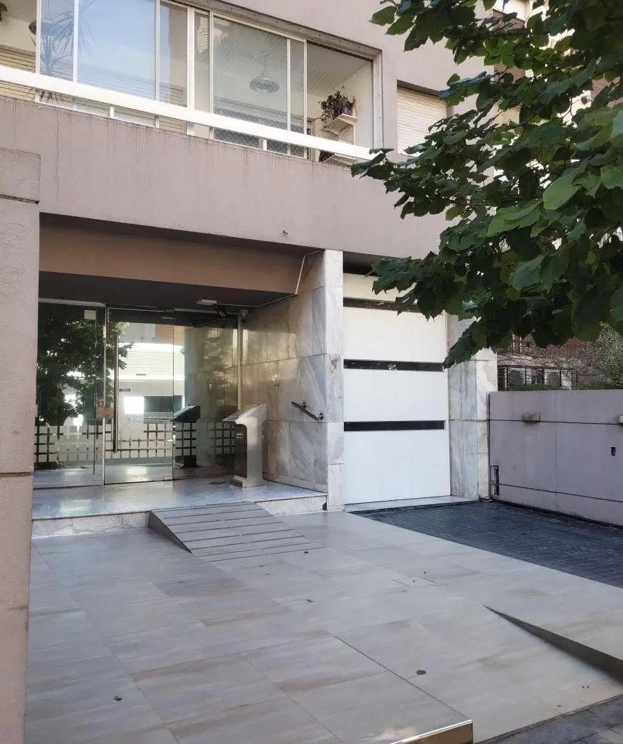 PISO DE 2 DORM.CON COCHERA Y BALCON S/ CRISOL 155 NVA CBA. 1