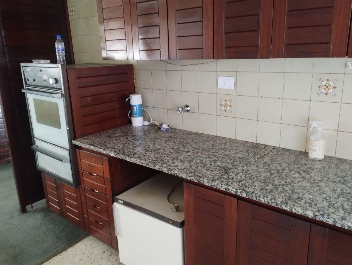 Foto de PISO DE 2 DORM.CON COCHERA Y BALCON S/ CRISOL 155 NVA CBA., imagen 4