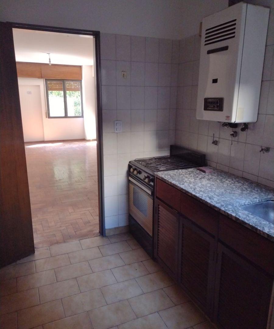 Foto de NVA CBA. ALQUILER 2 DORM.S/INDEPENDENCIA 415 ESQ. BV. ILLIA. RETASADO!!, imagen 3