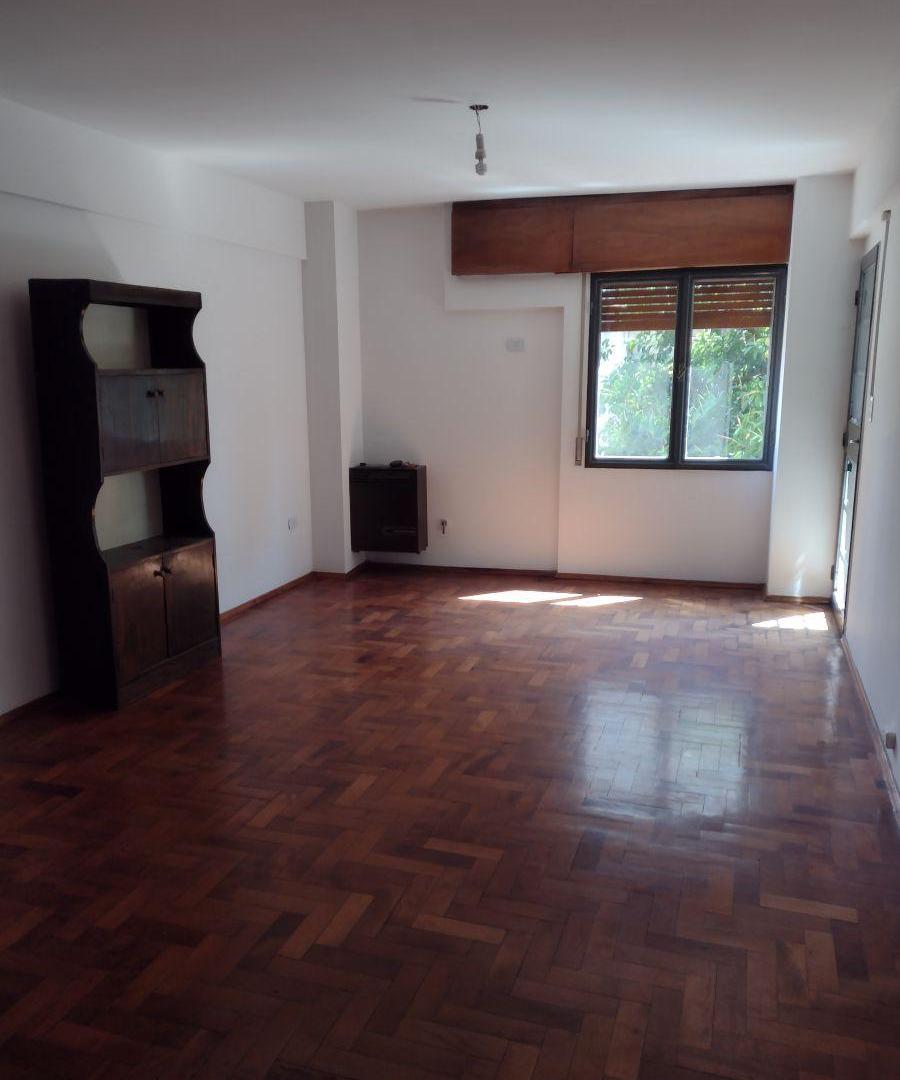Foto de NVA CBA. ALQUILER 2 DORM.S/INDEPENDENCIA 415 ESQ. BV. ILLIA. RETASADO!!, imagen 1