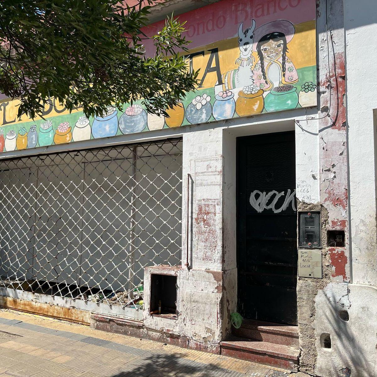VENTA - OPORTUNIDAD INVERSOR DOS LOCALES COMERCIALES - EXCELENTE UBICACION CENTRO