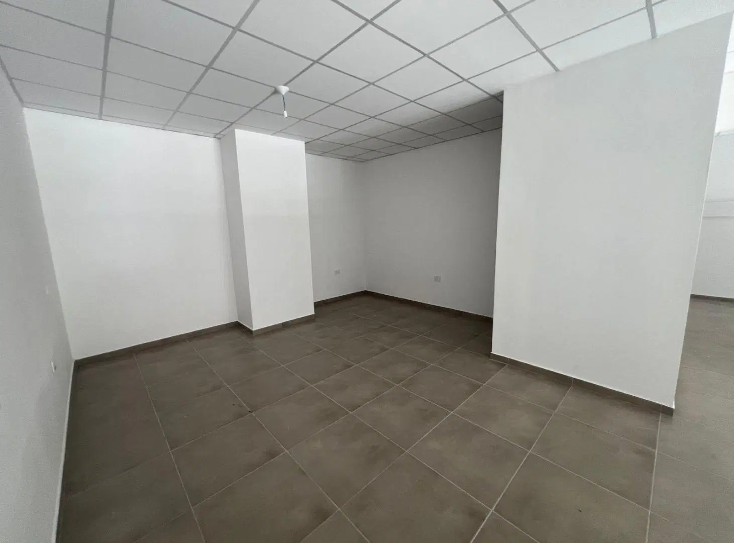 ALQUILER - LOCAL 120m2 APTO GASTRONOMICOS - SOLARES DE MANANTIALES 3