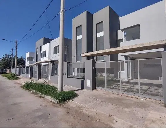 VENTA - VILLA SAN ISIDRO - DUPLEX 3 DORMITORIOS 2 BAÑOS 4