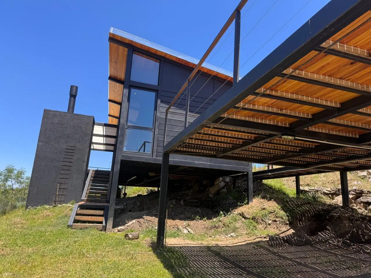 VENTA - CASA 2DORMITORIOS 2BAÑO - VILLA EL CONDOR - POTRERO DE GARAY 3