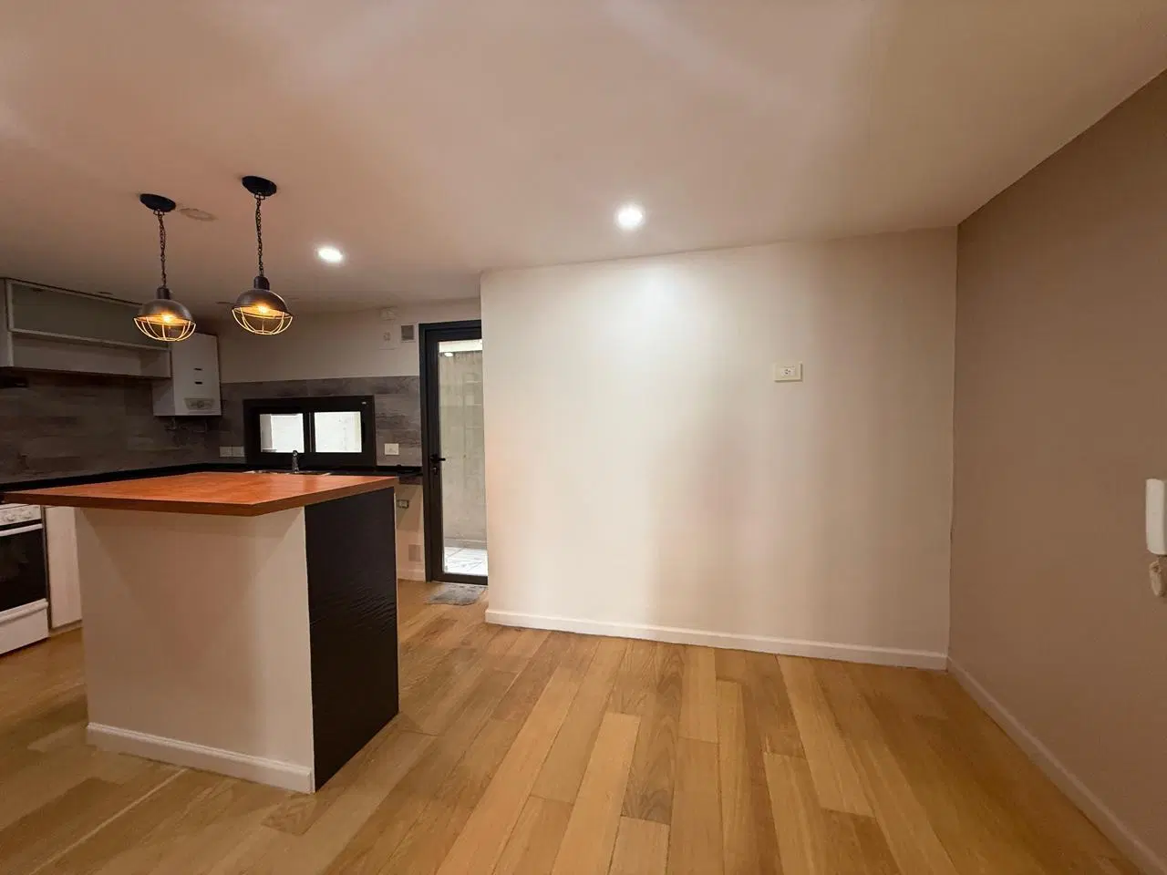 VENTA - DEPARTAMENTO 3DORMITORIOS 2BAÑOS CON PATIO y TERRAZA - EDIFICIO NAZARENO 2