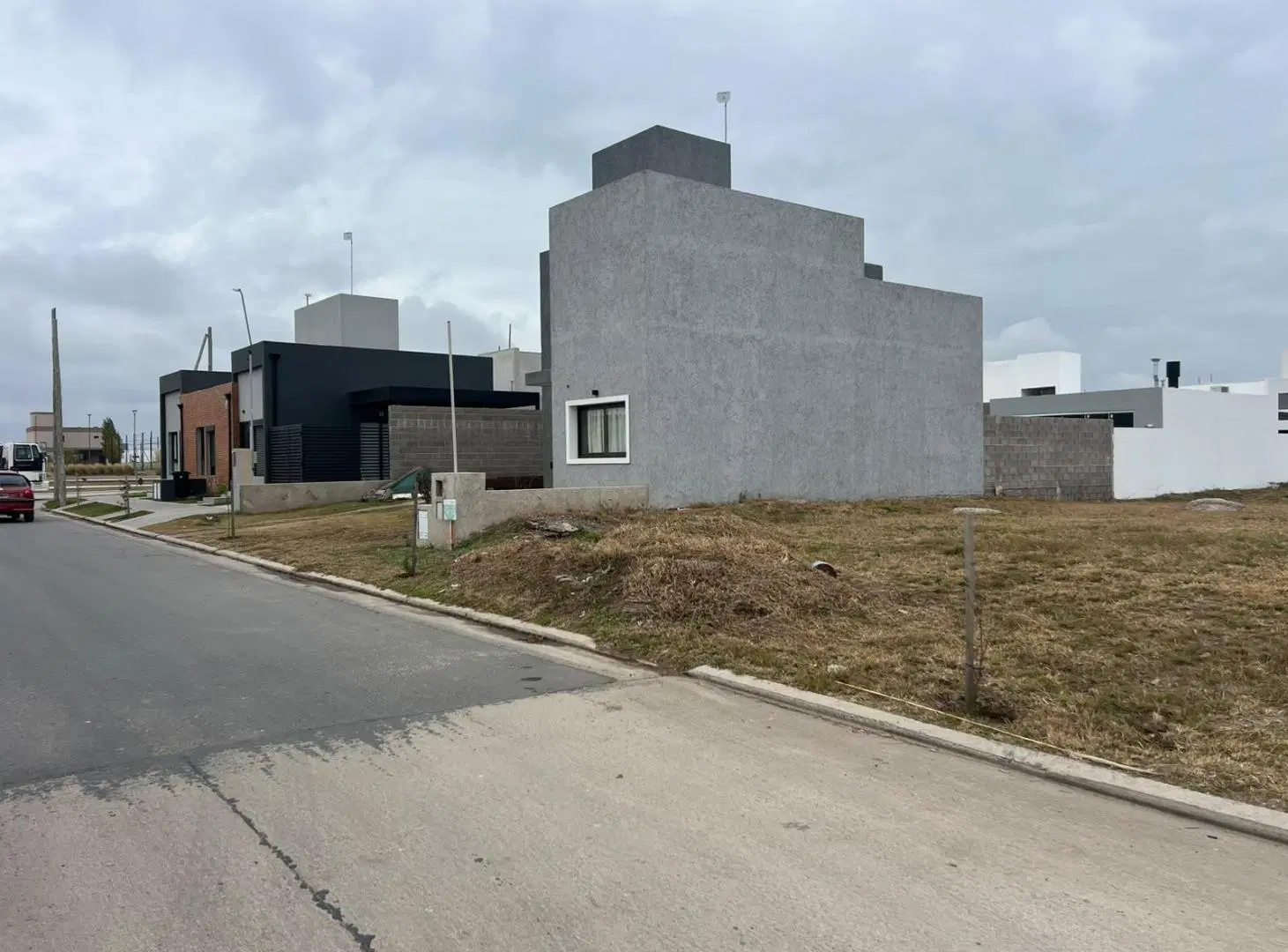 VENTA - APTO DUPLEX LOTE 258 M2 - RINCONES DE MANANTIALES 3