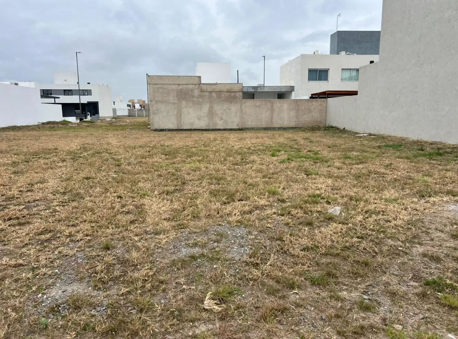 VENTA - APTO DUPLEX LOTE 258 M2 - RINCONES DE MANANTIALES 2
