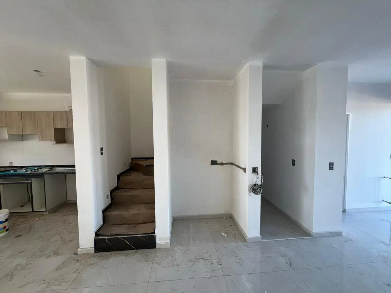VENTA - A ESTRENAR LA CALANDRIA - DUPLEX 3 DORMITORIOS 3 BAÑOS 3