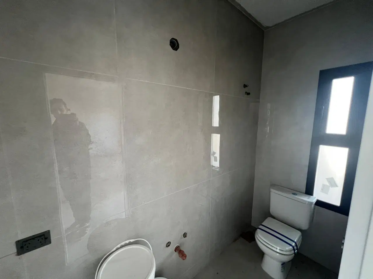 VENTA - A ESTRENAR LA CALANDRIA - DUPLEX 3 DORMITORIOS 3 BAÑOS 5