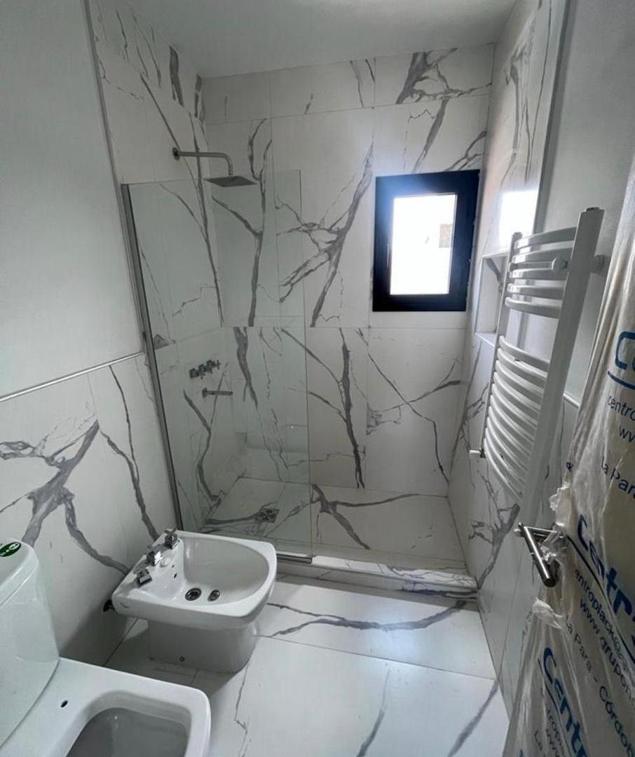 Foto de ALQUILER - DUPLEX 3 DORMITORIOS 2 BAÑOS - SAN IGNACIO VILLAGE, imagen 2
