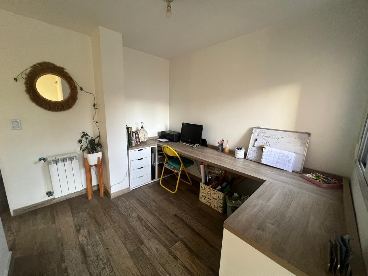 Foto de VENTA - CASA 3 DORMITORIOS 3 BAÑOS - MIRADORES DE MANANTIALES, imagen 1