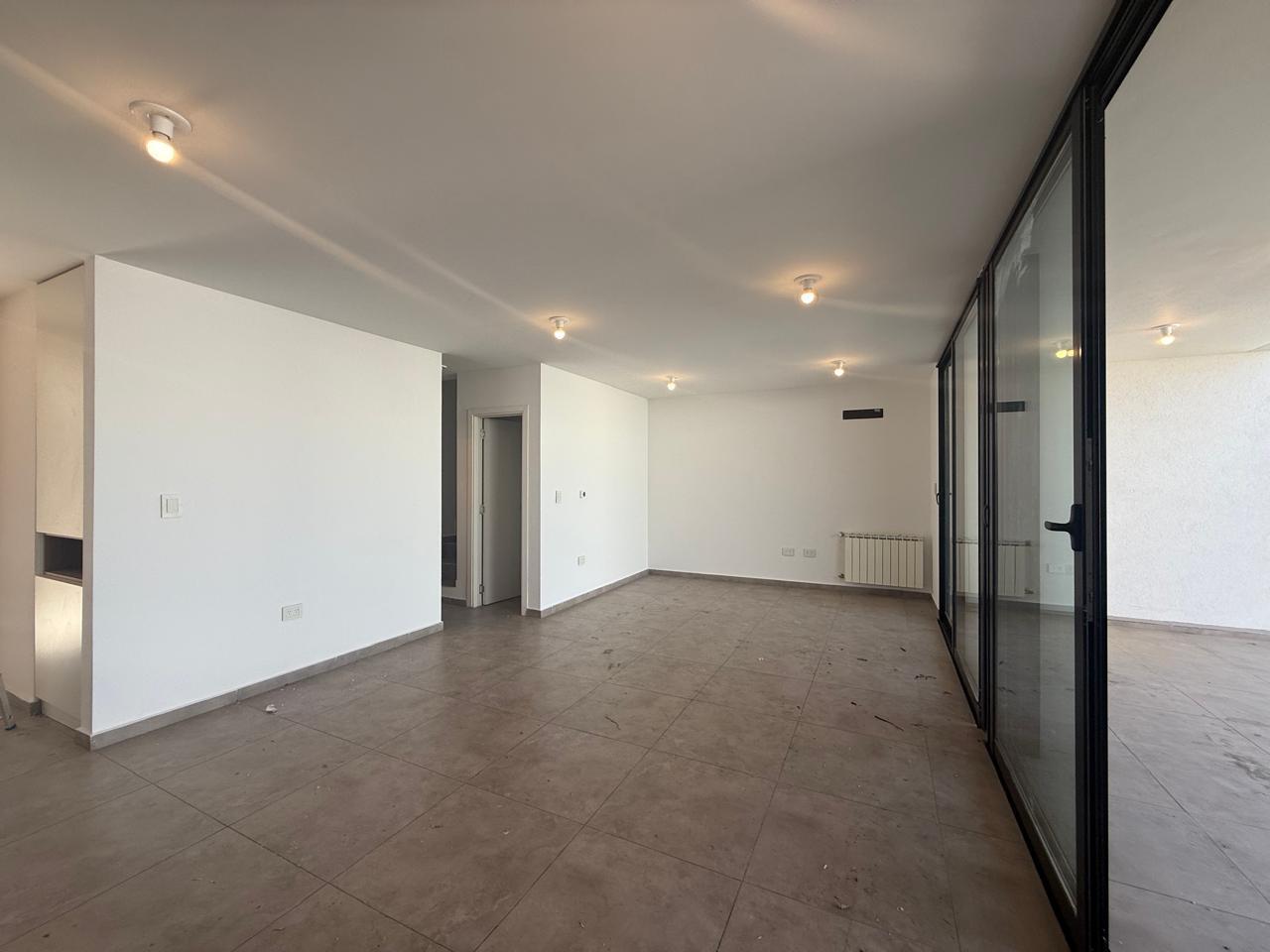 Foto de VENTA - DUPLEX 3 DORMITORIOS 3 BAÑOS - GREENVILLE, imagen 3