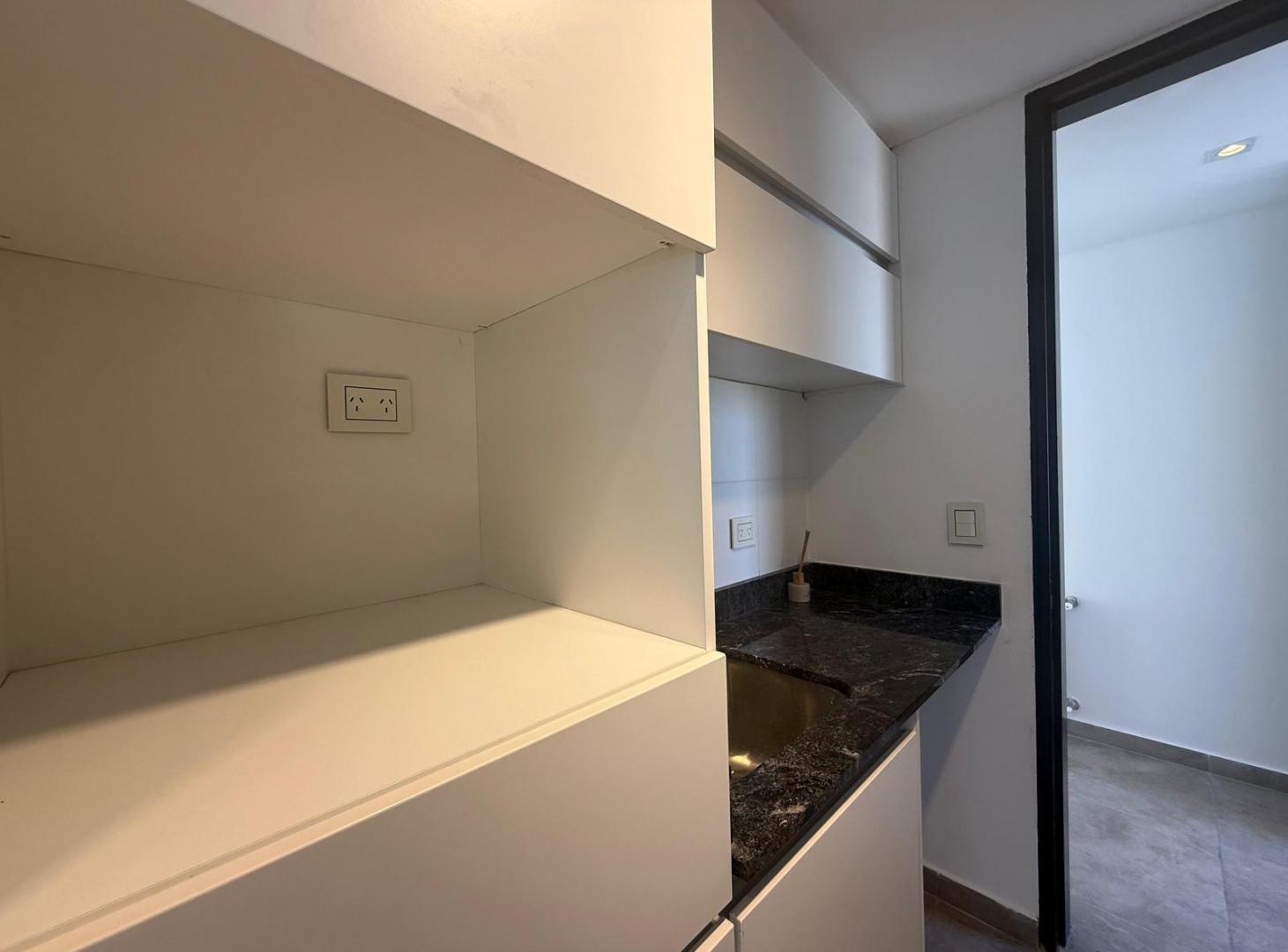 Foto de DÚPLEX EN VENTA DE 3 DORMITORIOS 3 BAÑOS - GREENVILLE, imagen 4