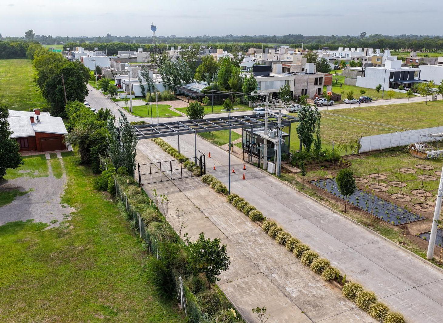 Foto de EXCELENTE LOTE ETAPA UNO APTO DUPLEX 360 M2 - DISTRITO SUR, imagen 4