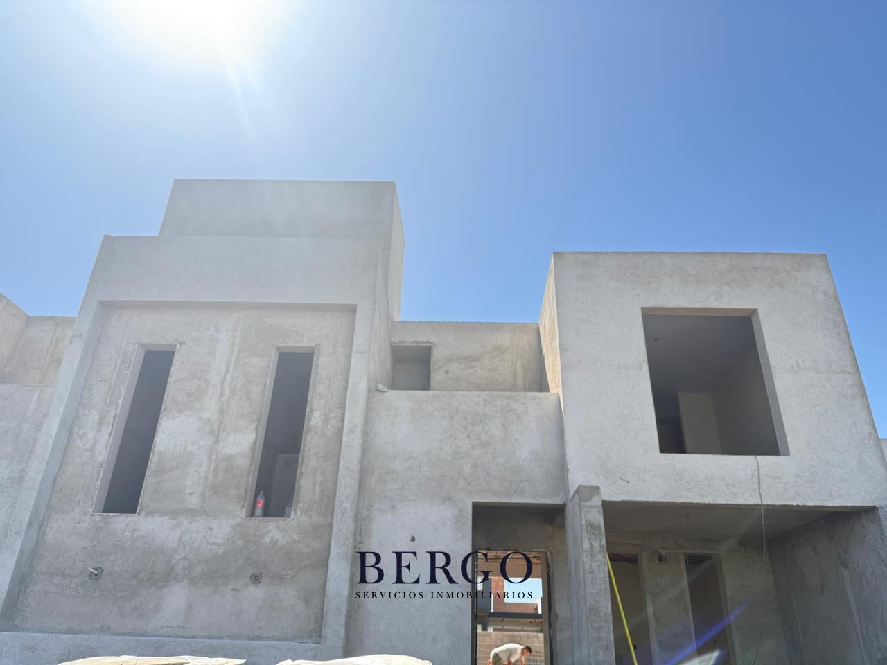 Foto de DÚPLEX A LA VENTA 3 DORMITORIOS 3 BAÑOS - SAN IGNACIO VILLAGE, imagen 2