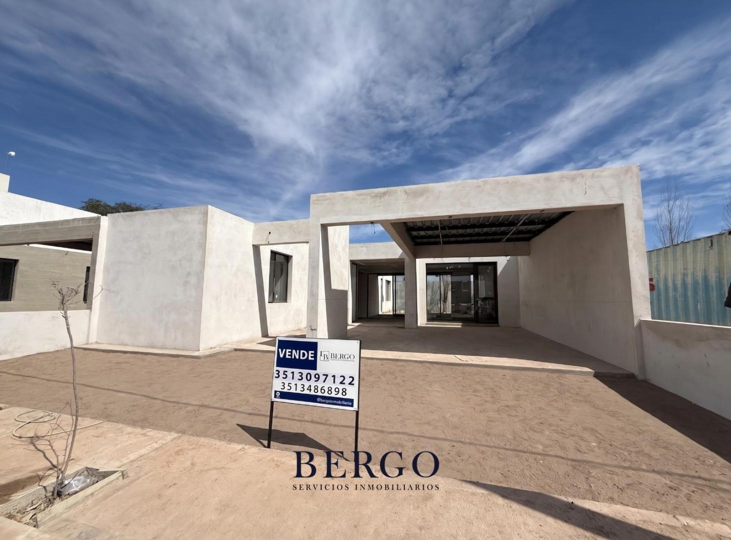 Foto de CASA DE CATEGORIA A ESTRENAR TODA EN UNA - JARDÍN DE LAS TEJAS, imagen 1