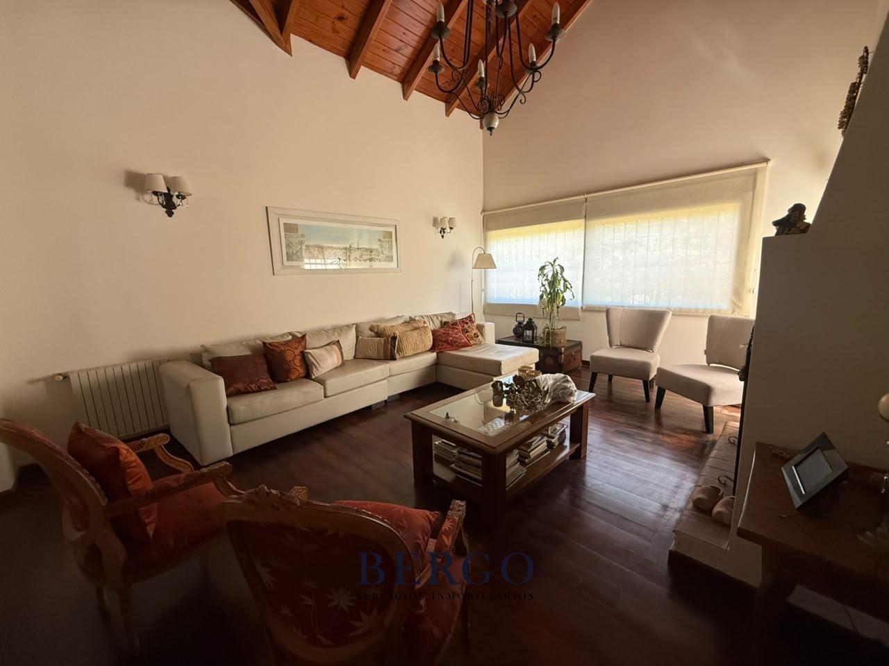 Foto de APTA CRÉDITO - CASA EN UNA SOLA PLANTA 3 DORMITORIOS 3 BAÑOS - VILLA, imagen 2